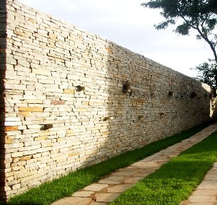 muros-com-pedras