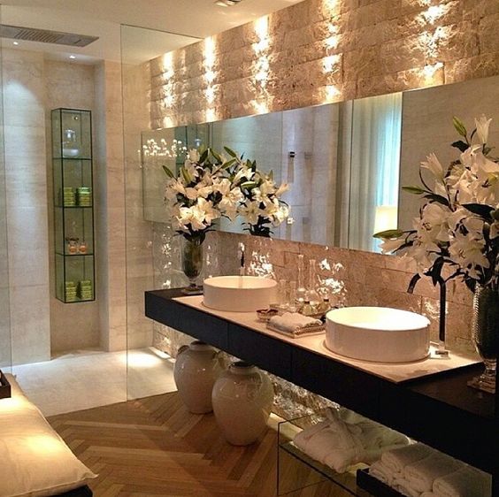 espelhos-para-banheiros-com-paredes-de-pedra