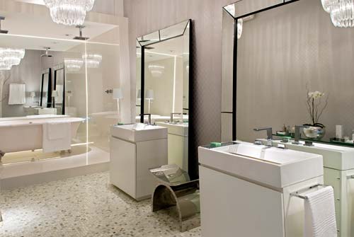 decoração para banheiros usando espelhos