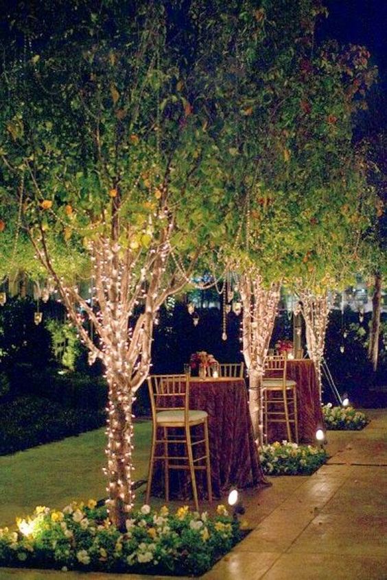 festa de noivado com luzes